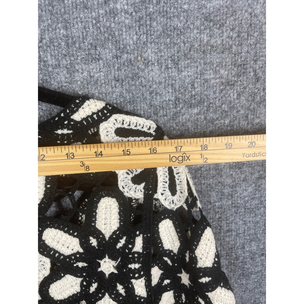 American Flirt Crochet Top Womens Large Black White Excellent Floral Long Sleeve - Picture 7 of 12